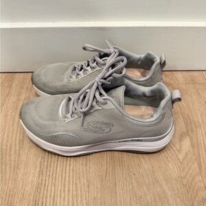 Skechers Women's Light Gray Athletic Shoes